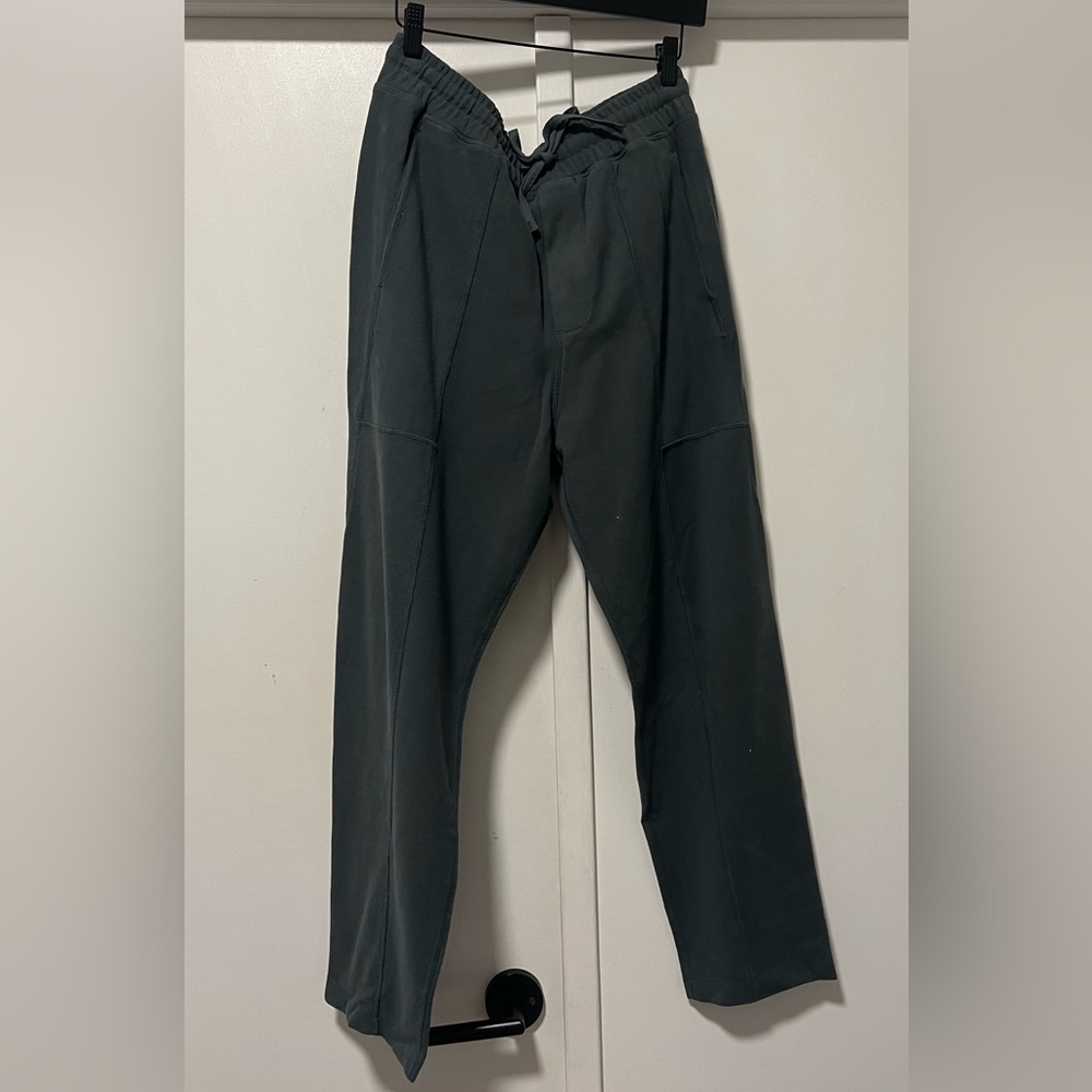 COS Men’s relaxed pants